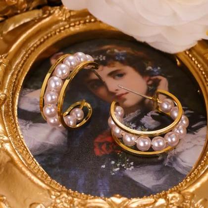 Vintage Hollow Pearl Earrings Female Niche Design..