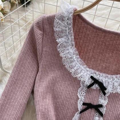 Vintage-inspired Lace Collar Ribbed Peplum Sweater..