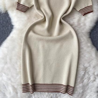 Elegant Rib-knit Midi Dress With Contrast Trim..
