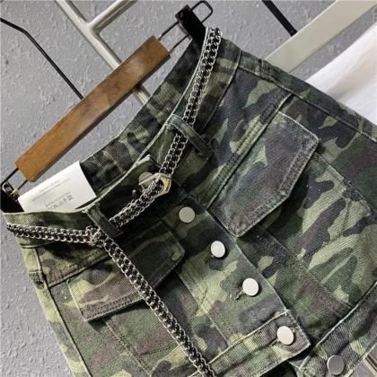Trendy Camouflage Cargo Mini Skirt With Chain..