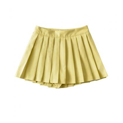 Womens Pleated Tennis Skirt With Built-in Shorts..