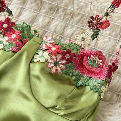 Deep Green Satin Gown With Front Slit And Plunging Neckline For Elegant Galas And Weddings main image 0