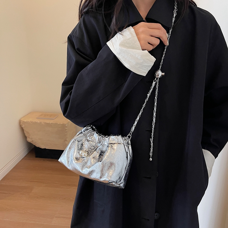 Cute Silver Small Leather Crossbody Bag Women's Simple Korean Fashion Chain Bucket Bag Lady Handbags And Purses