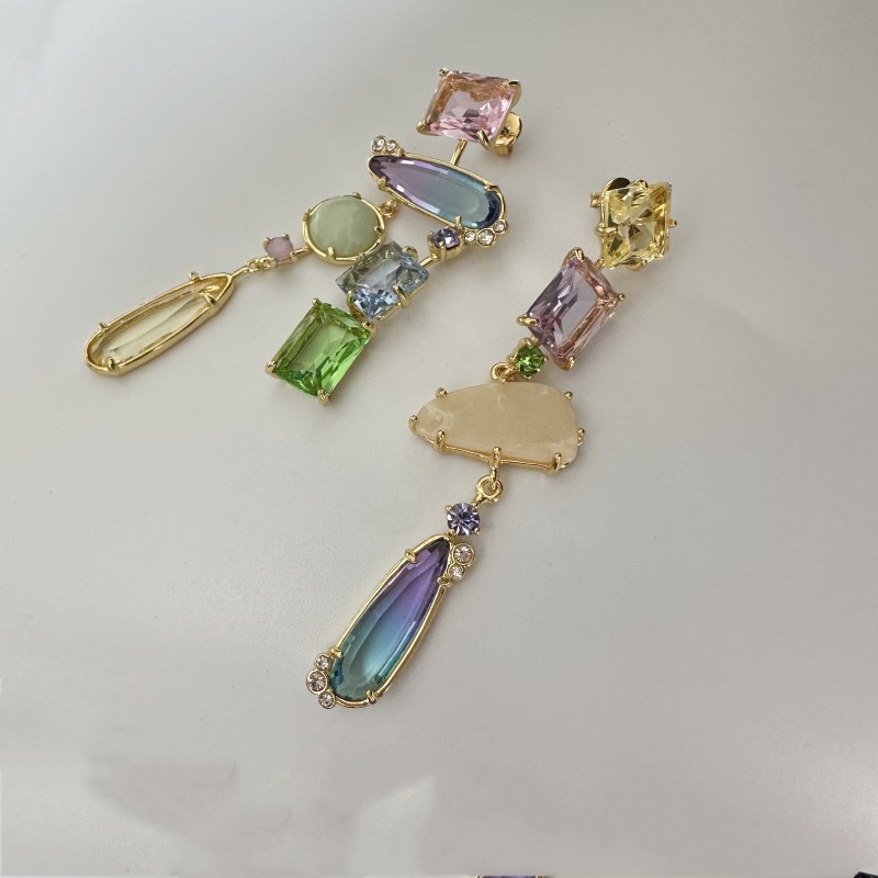 Style Elegant Asymmetrical Gradient Color Translucent Crystal Geometric Earrings Texture Long Drop Earrings