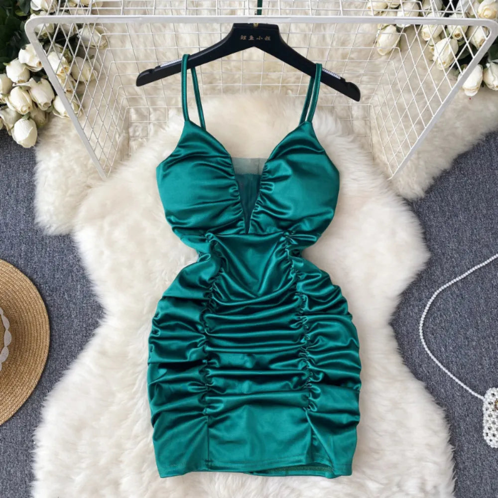 Elegant Emerald Green Satin Ruched Halterneck Dress