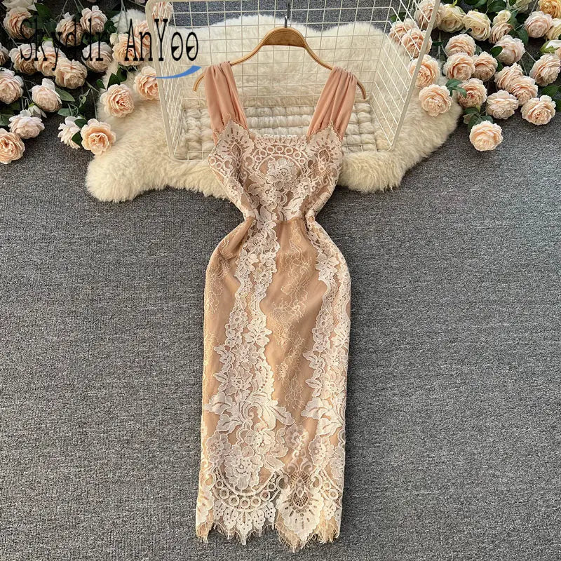 Elegant Lace Bodycon Midi Dress with Plunge Neckline