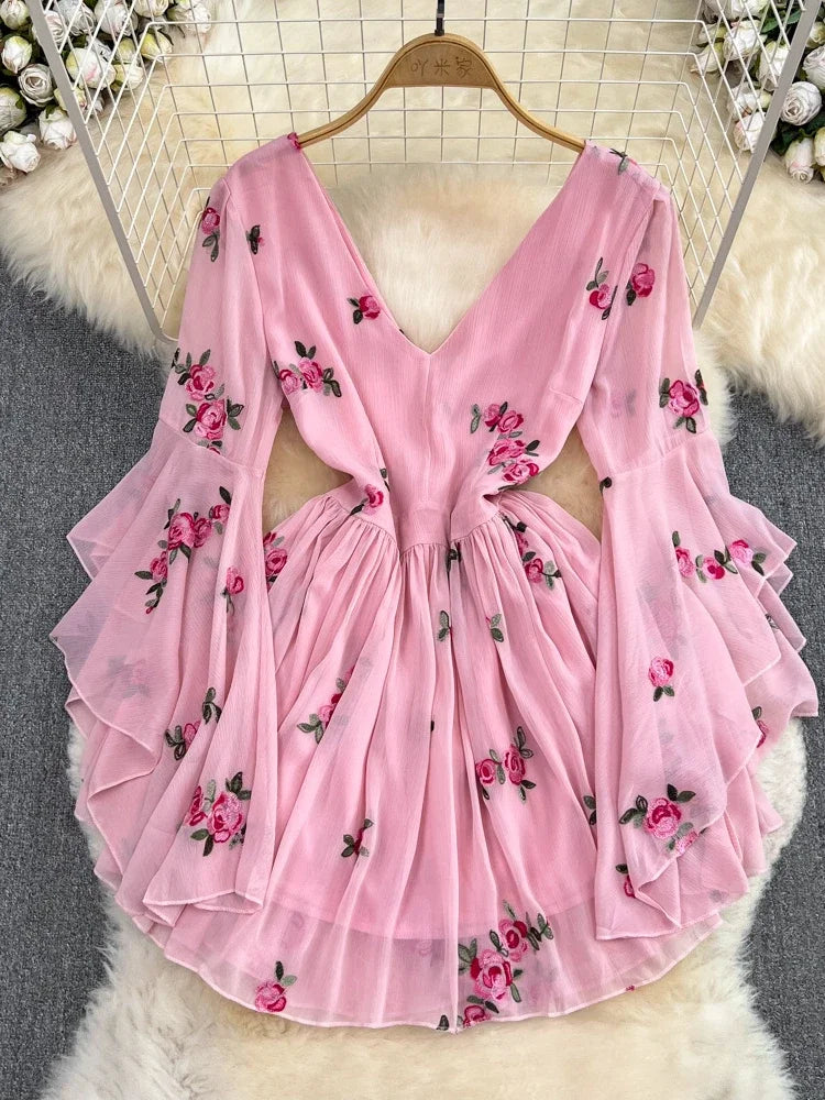 floral print flared sleeve pleated chiffon dress Formal Dress Floral Print Flared Sleeve Pleated Chiffon Dress Floral Long-sleeve  Pleated Maxi Dress With