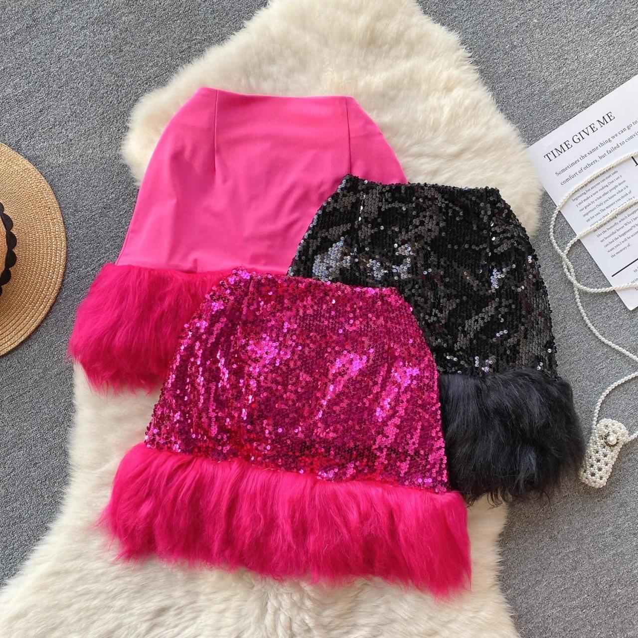 Womens Sequin Mini Skirt With Faux Fur Trim on Luulla