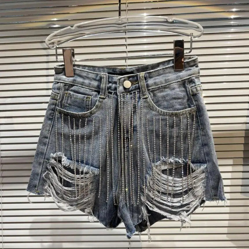 Distressed High waisted Ripped Denim Shorts With Chains on Luulla