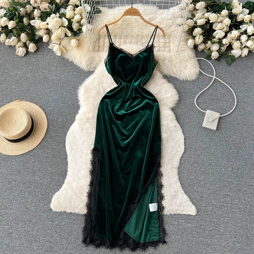 Elegant Green Velvet Spaghetti Strap Maxi Dress