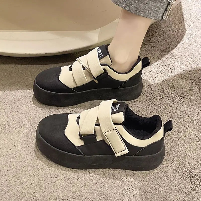 Velcro Closure Stylish Black And White Sneakers on Luulla display picture 3