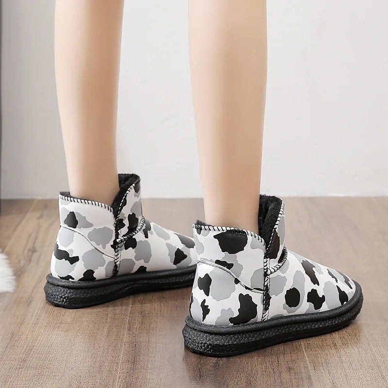 Colorful Sloth Pattern Print Comfy Winter Boots