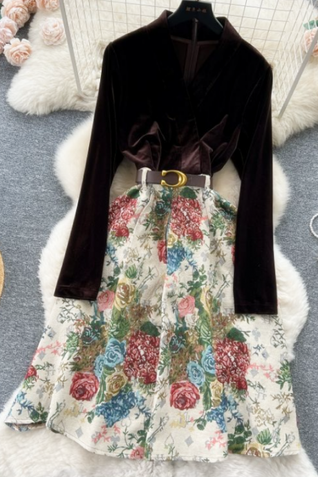 Vintage Velvet Dress Women's Autumn And Winter Temperament V-neck Design Sense Fake Two Patchwork Jacquard Dress Skirt