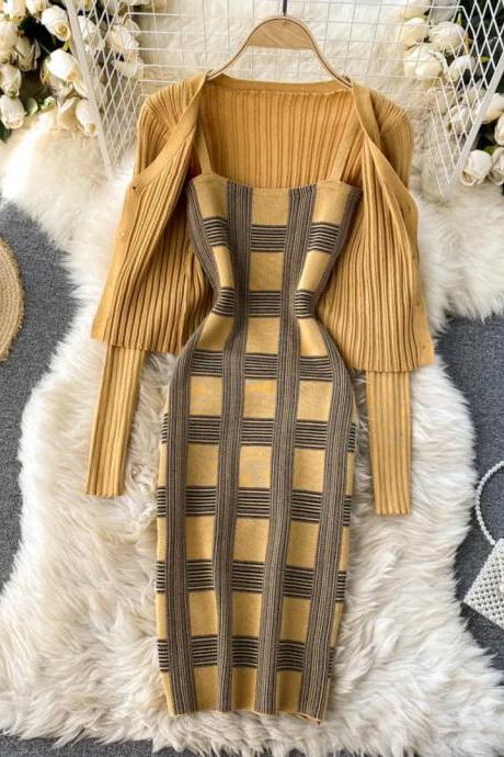 Elegant Ribbed Knit Puff Sleeve Bodycon Midi Dress