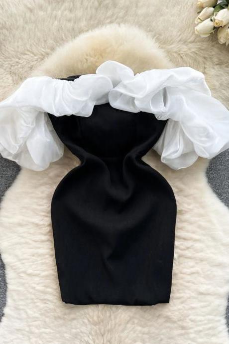 Elegant Black Dress With Dramatic White Ruffle Collar