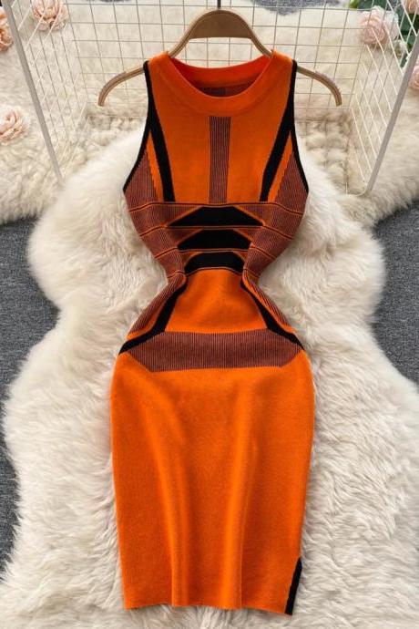 Sleeveless Bodycon Knit Dress With Geometric Contrast Detail