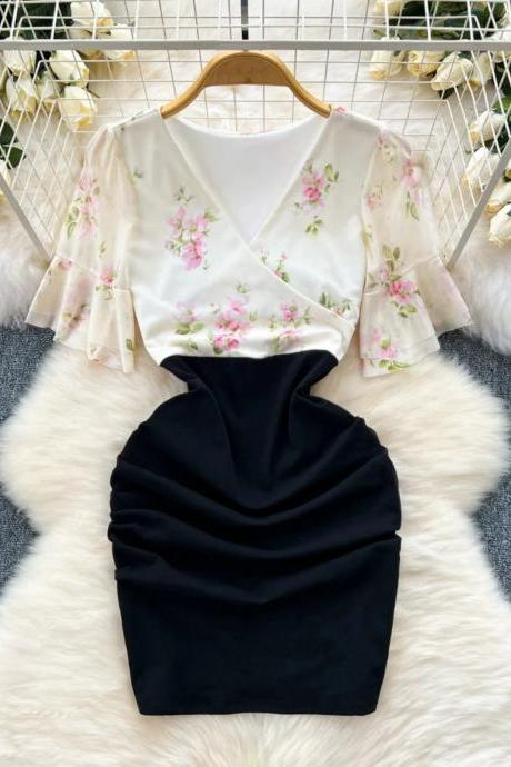 Womens Floral Bell Sleeve V-neck Blouse Pencil Skirt Set