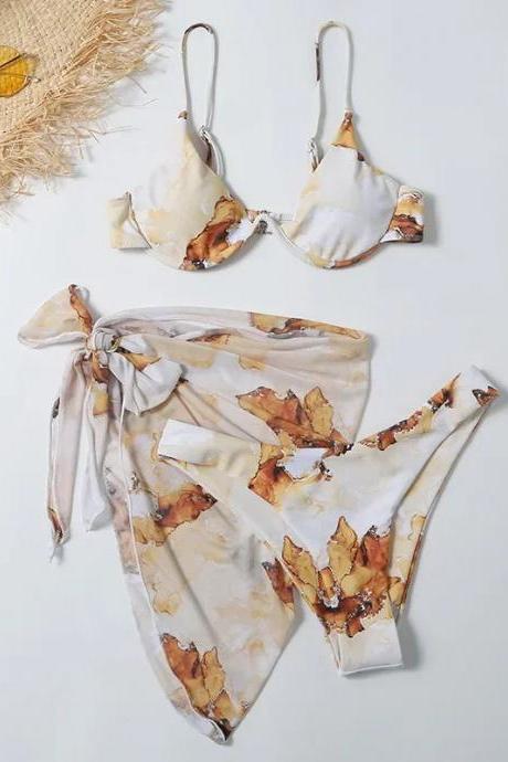 Womens Autumn Leaves Print Bikini Set With Sarong