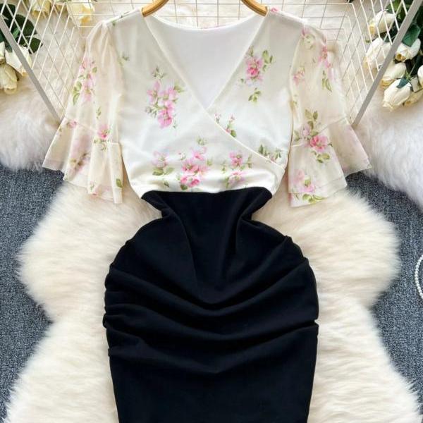 Womens Floral Bell Sleeve V-Neck Blouse Pencil Skirt Set