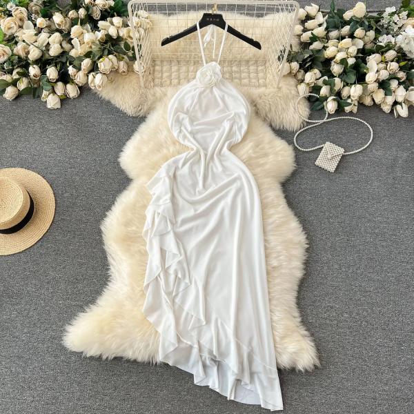 Elegant White Halter Neck Ruffle Sleeveless Evening Dress